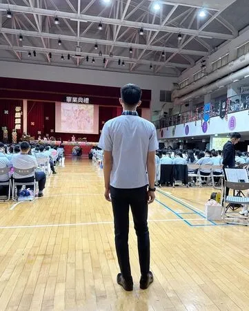 李千娜兒子擁有一雙大長腿。翻攝李千娜IG