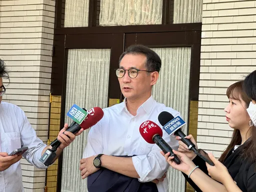 綠狂轟新北餵藥案!侯辦反嗆高雄早有苯巴比妥「7年零作為」 他批:轉移焦點