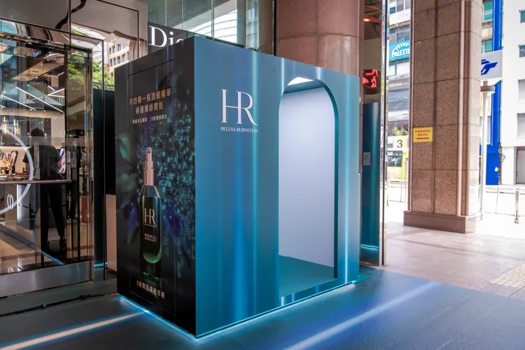 綠寶瓶無限美力拍貼機。品牌提供