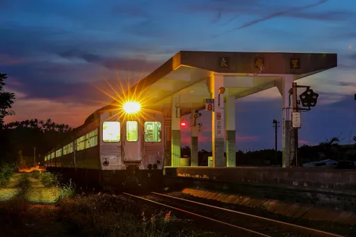 紀錄片《南方,寂寞鐵道》票房逆襲 導演費時6年才拍完
