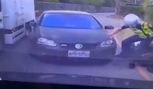 女駕駛拒檢倒車撞倒警員逃逸 熱心民眾提供影片緝凶