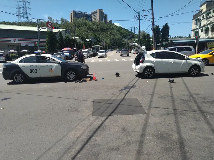 警方據報到場處理。龜山警分局提供