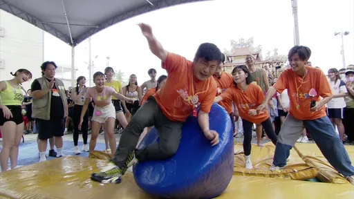 胡瓜示範真人版立蛋狂摔　64歲老骨頭差點散了