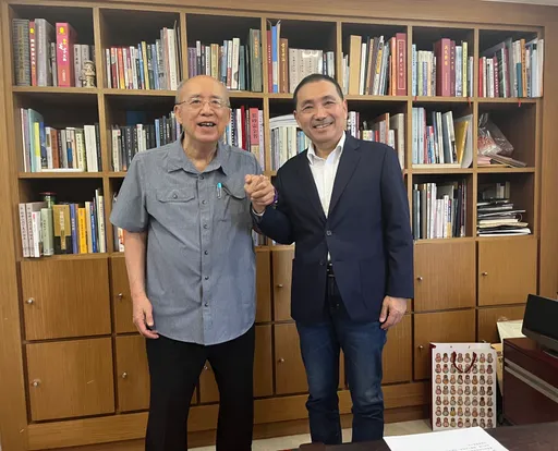 喊話柯文哲合作?吳伯雄今會面侯友宜 籲在野力量「別三心二意」