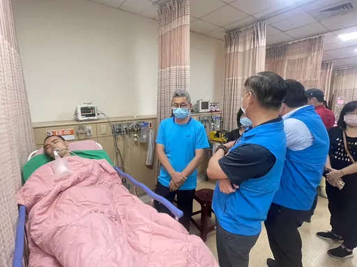 苗栗山林火灾空勤直升机洒水抢救 灭火不适!2警消一氧化碳中毒住院