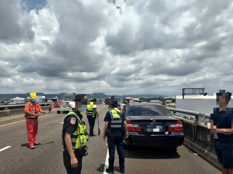 肇事駕駛陳男（右）供稱沒看到前方有人。民眾提供