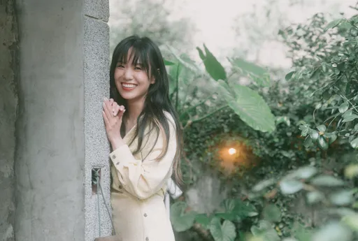 孫盛希將渴愛心情入歌 「離不開」唱出濃郁愛意