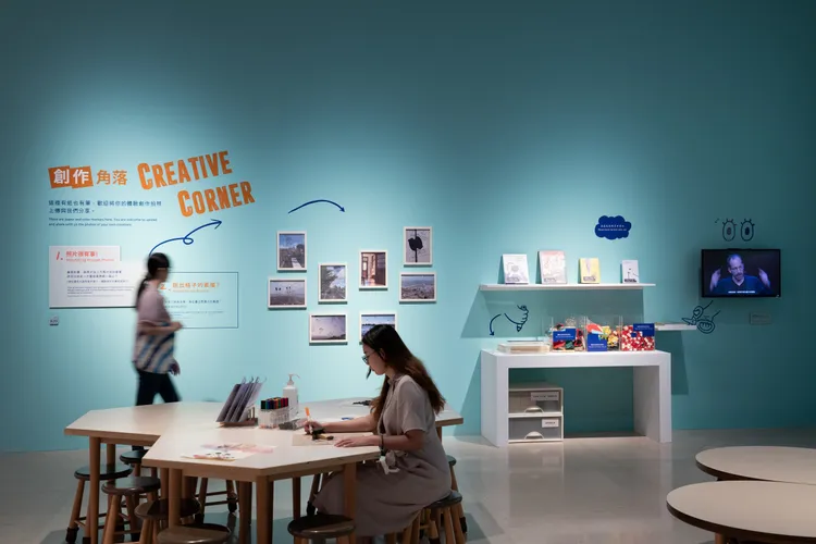 互動區邀請民眾一起跳出格子創作。 館方提供