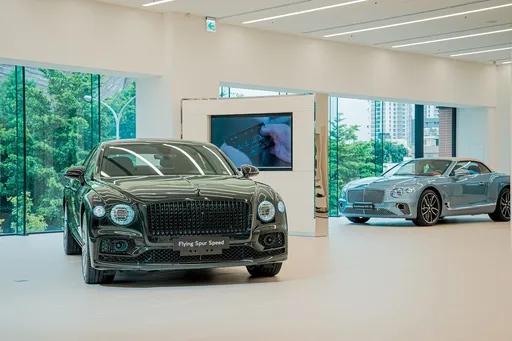 Bentley台中展示暨服务中心盛大开幕 Flying Spur Speed珍稀现身
