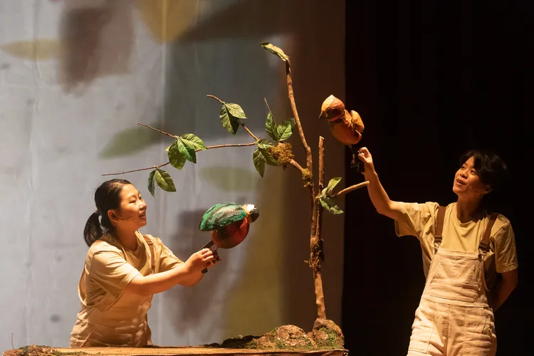 衛武營【2023花露露的童樂節】將在7/6-7/23推出4檔廣受好評的節目。圖為囝仔人《節氣果物語─夏之章》衛武營提供