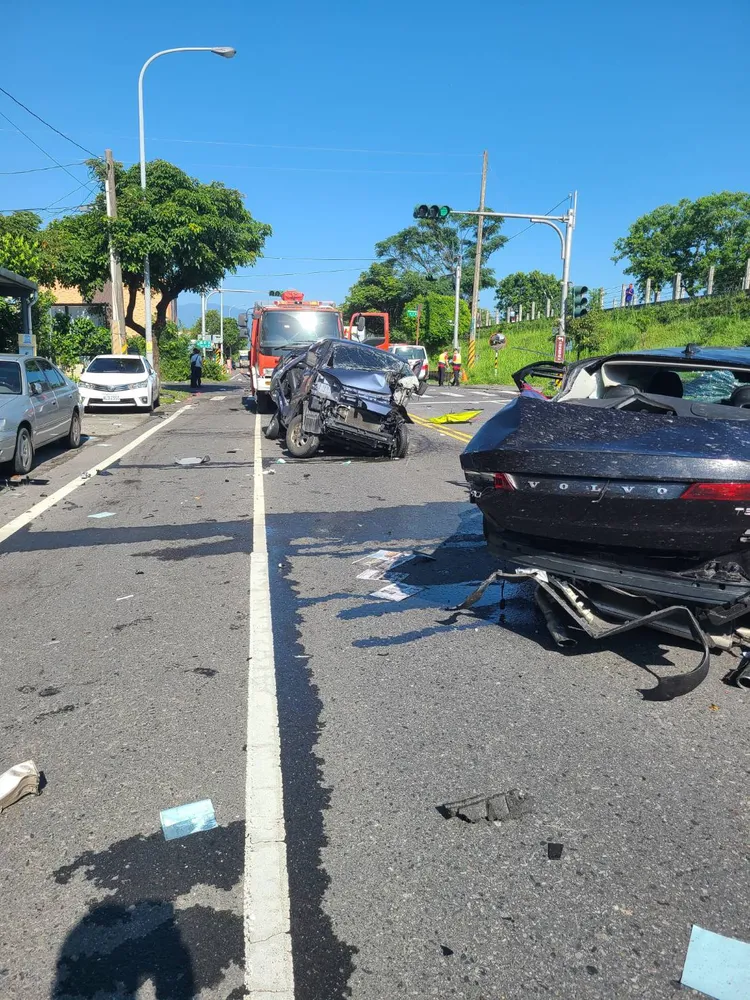 警方到場調查。翻攝畫面