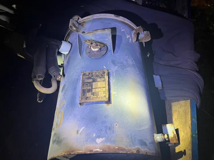 鄭男竊取的台電公司變壓器。大園警分局提供