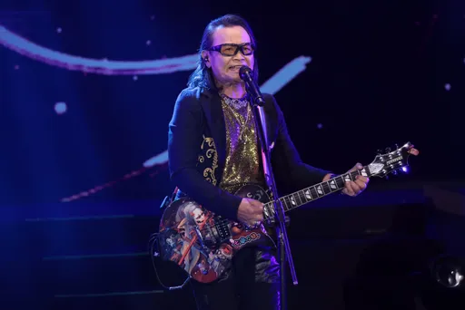 沈文程才被傳落海身亡　又自爆撞山壁重機壓身上、遭毒蜂攻擊