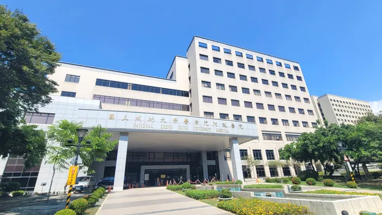 趙先生原在成大醫院接受化療，礙於醫藥費已放棄治療。讀者提供