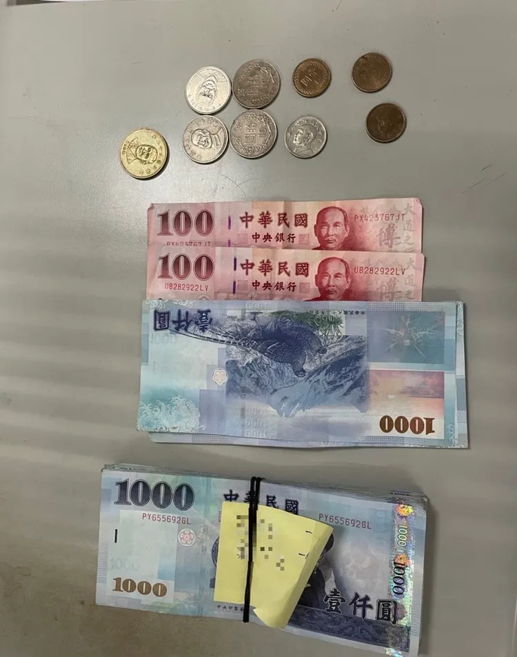 車手身上被查扣不法所得6萬7298元。警方提供