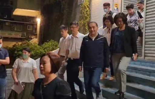 侯友宜晚間聽取幼園餵毒案家長意見　允全力滿足安置、健康與法律三大需求