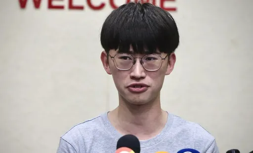 王丹遭控強暴未遂　清大人社學會說話了！調查完成前應暫停開課