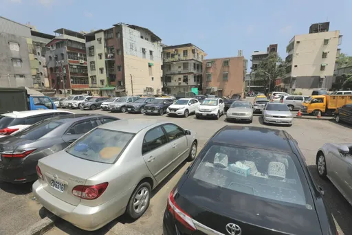 基隆「停六」停车场发包兴建　居民忧出现「天坑」！谢国梁要求审慎施工