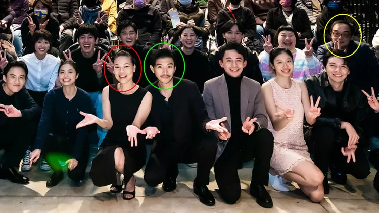 表演工作坊老師易智言（黃圈處）與黃舒湄（紅圈處）、曾少宗（綠圈處）等學員們合照。翻攝台北電影節臉書