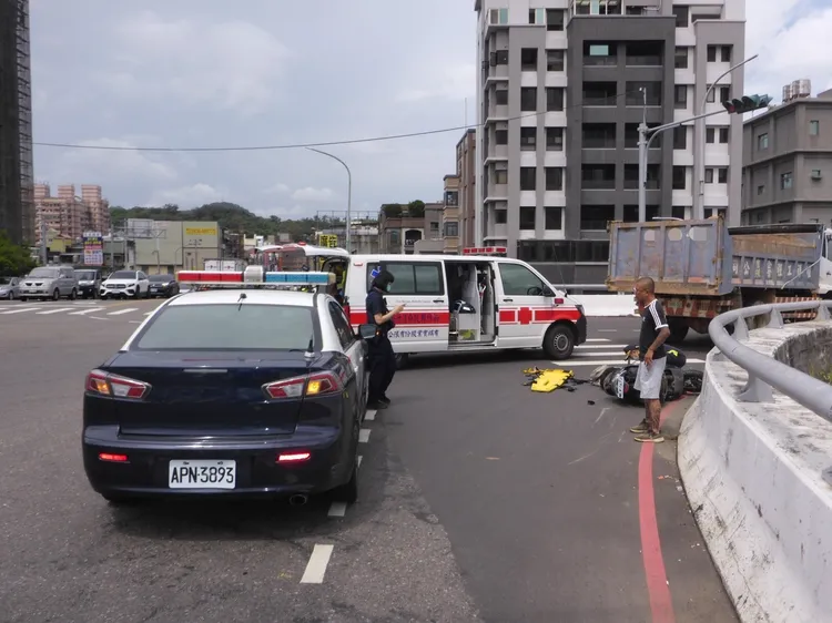 警消到場處理。竹東警分局提供
