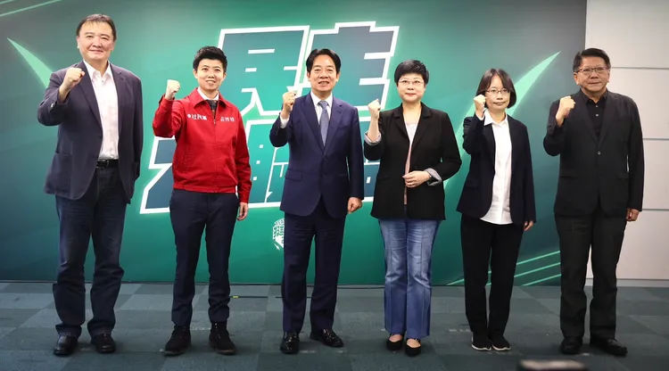 賴清德正式宣佈第三波立委徵召林志潔、吳音寧，並合作苗博雅。林林攝