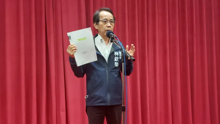 林欽榮副市長說，市府很珍惜這些樹木995棵樹，均列冊妥適保存再應用。凃建豐攝