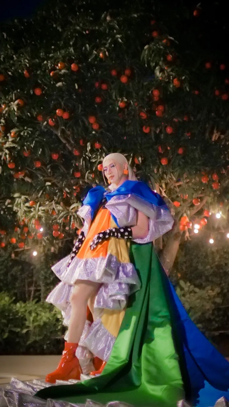 嘻小瓜為了MV大手筆治裝。莫非音創提供