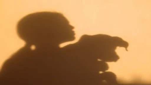 小六童撞見爸爸擁小三 上網連4問!網淚:對不起讓你提早長大了