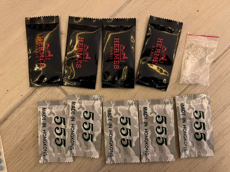 警方查獲毒咖啡包。翻攝畫面