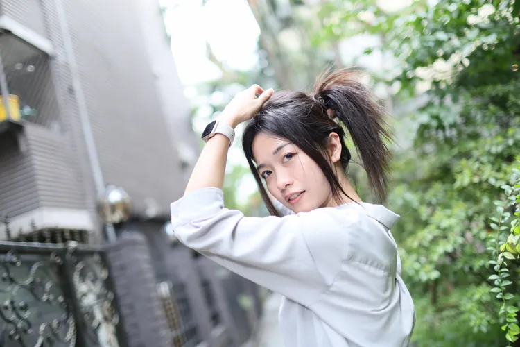 芮芮有一種都會女性的俐落感。鄭孟晃攝