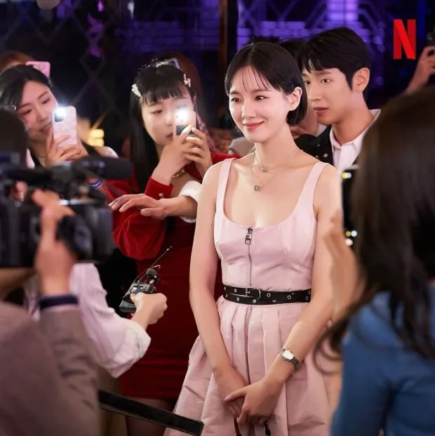 朴圭瑛主演Netflix 6月30日將上架的原創劇《絕世網紅》。翻攝Netflix