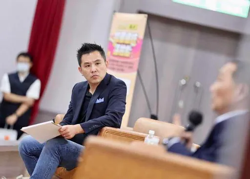 主持侯友宜演講遭批「控制言論」! 陳以信嗆直球對決:別拐彎抹角