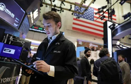 Apple再殺0.9%、台積電ADR開低走高 美股漲多休息