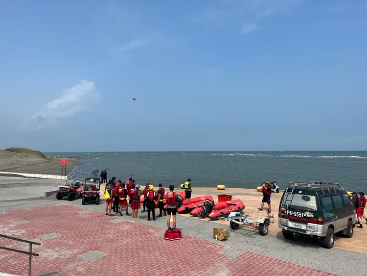 消防人員今天持續搜救。民眾提供