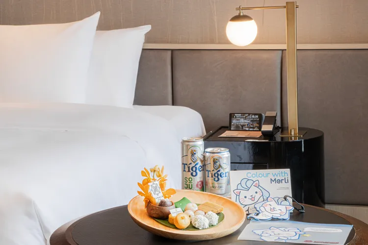 高雄洲際酒店攜手新加坡旅遊局、酷航、虎牌啤酒推出「醉愛獅城」一泊二食專案。高雄洲際酒店提供