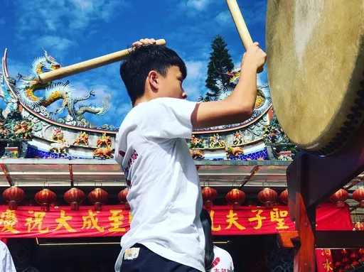 新北鼓藝節巡迴最終場明天三芝演出 聽鼓樂逛市集享淺水灣夕照