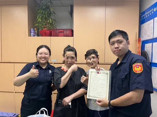 最棒台日交流!日美容學校理事長找回遺失物 感謝狀親送警局