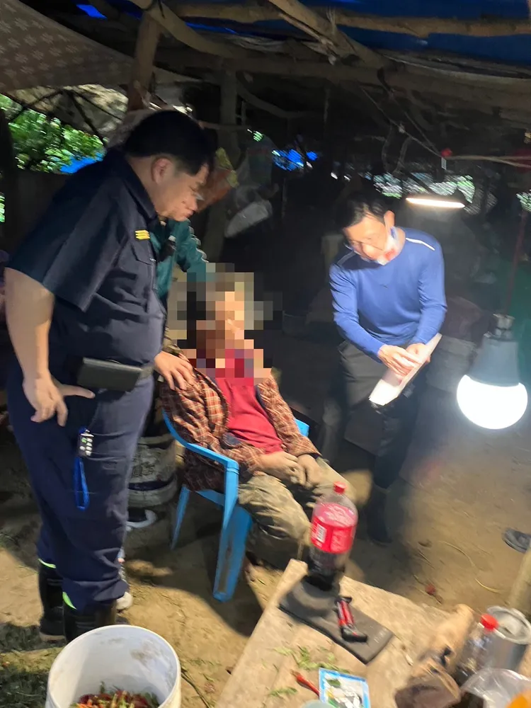 警方查獲泰籍夫婦在菜園種大麻。翻攝畫面