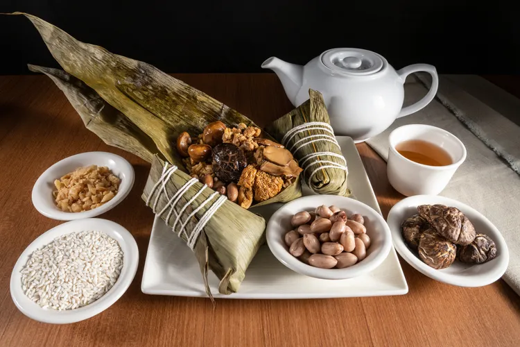 名人堂推出的松茸八寶素鹹粽。觀旅局提供