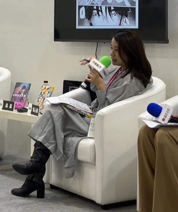 鄭心媚認為不只脅迫者該被譴責，包容與支持脅迫者的人也很可惡。翻攝鄭心媚臉書