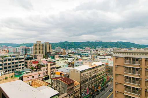 低基期區房價暴衝 捷運輔大站10年房價漲7成