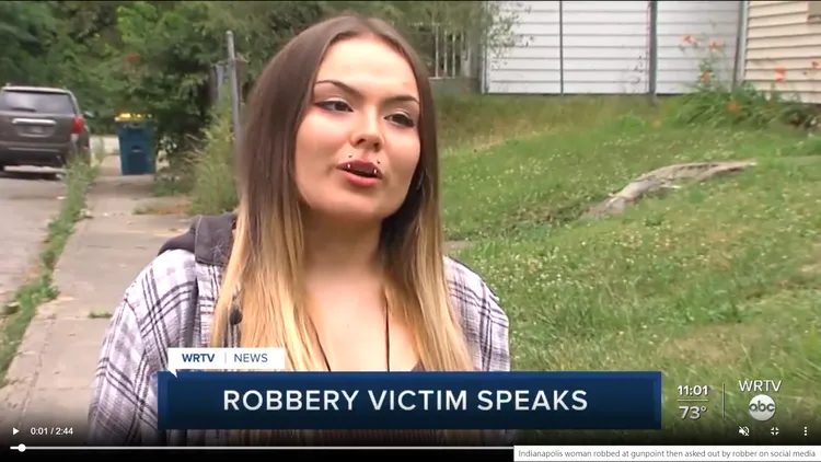 美國女子被搶匪硬加臉書好友，事後發展更讓她飽受驚嚇。翻攝自《WRTV》