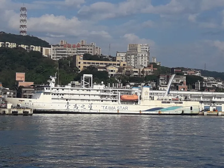 船上供電系統異常，導致主機無法運轉失去動力。翻攝 航港局粉專