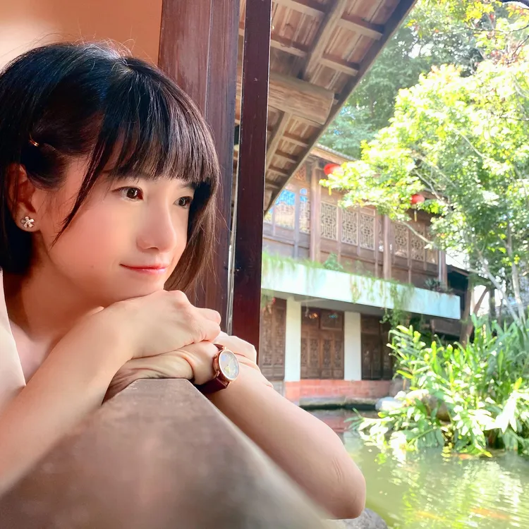 鄭孟洳任陳其邁助理時出車禍，陳跟個傻爸爸一樣擔心。翻攝鄭孟洳臉書