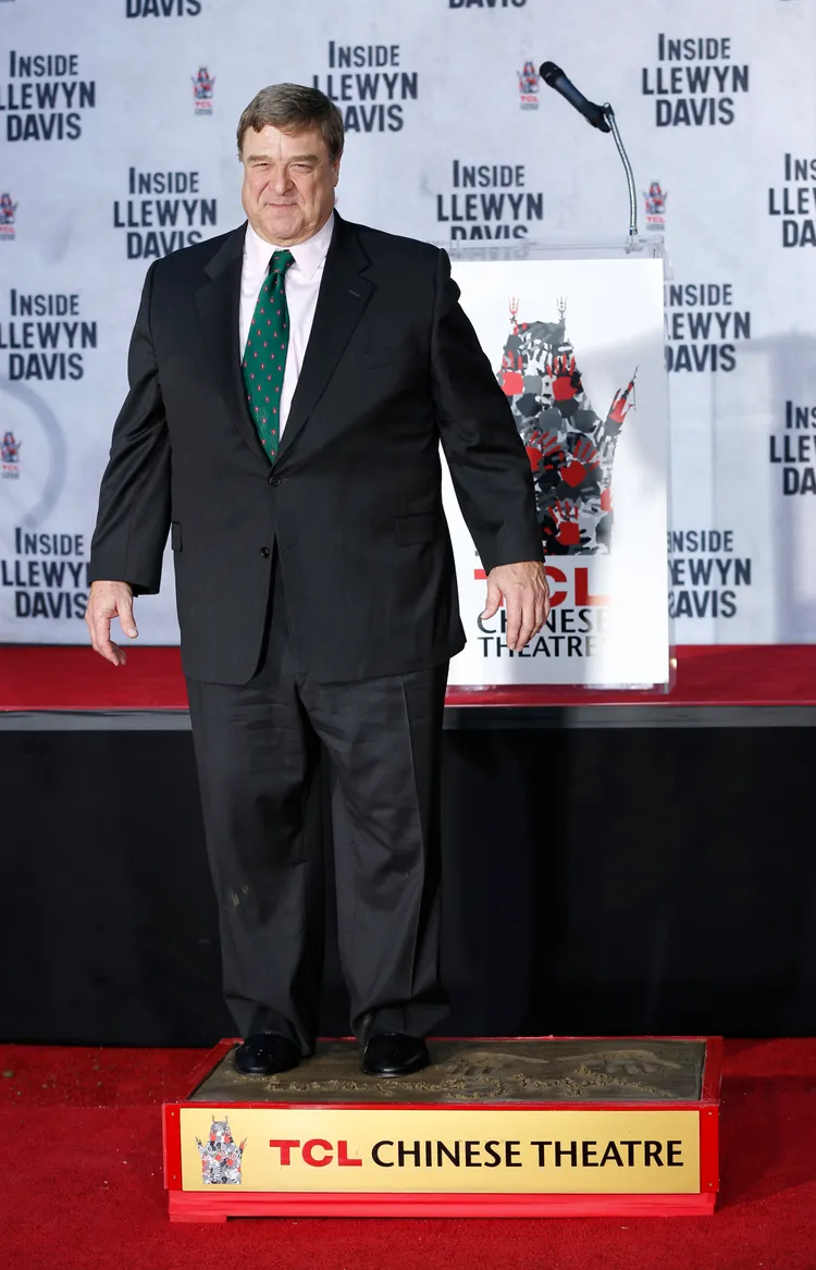 古德曼身材中廣，總以圓滾滾形象演戲。路透社