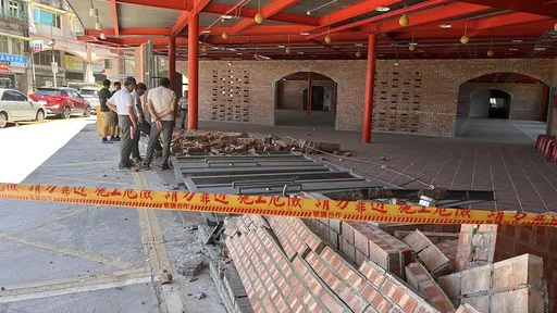 金山中繼市場「圍牆整面倒塌」挨批豆腐渣 新北市府稱疑風力過強