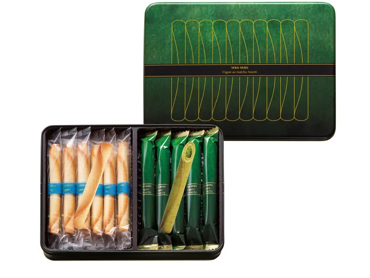 YOKU MOKU 抹茶雪茄蛋捲22 入禮盒，包含原味雪茄蛋捲 12 入和抹茶雪茄蛋捲 10 入，同時擁有極致的雙重味覺享受。售價1450 元/盒，優惠價2820元/2盒。業者提供