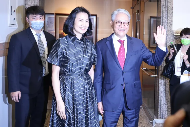 台新金董事長吳東亮與夫人。林林攝