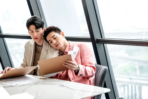 張立昂被孫沁岳伸手摸臀大讚「超Q彈」 吸腐女狂嗑男男CP