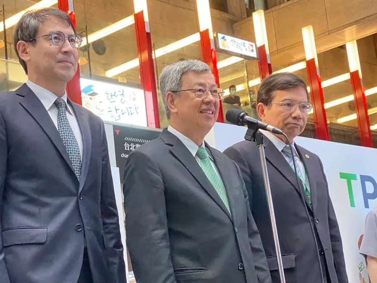 陳建仁表示，政府會持續監控。陳怡文攝